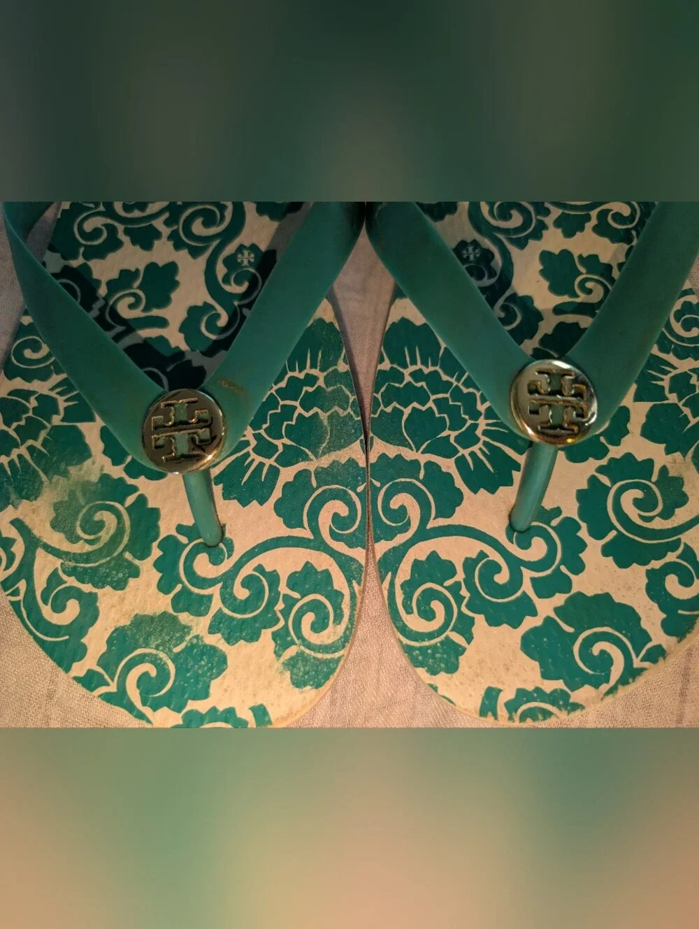 Tory Burch Logo Teal & Cream Rubber  Flip Flops Shoes sz 9-10 Cute Logo